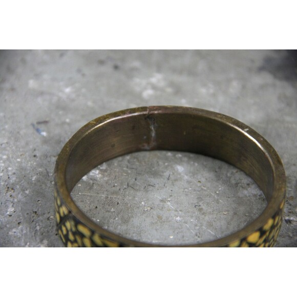 Inlaid Brown and Brass Chip Bangle Bracelet with Gold "V" pattern - Picture 7 of 8